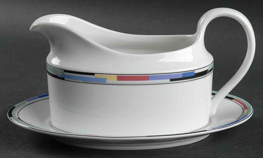 Social Circle Gravy Boat & Underplate by Mikasa-1