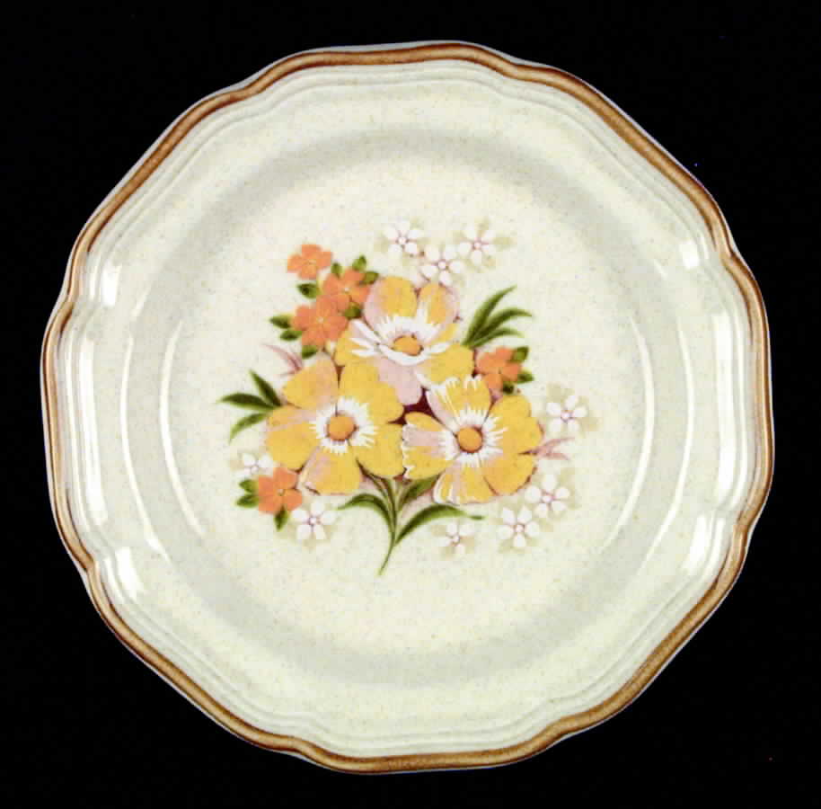 Soft Melody Salad Plate by Mikasa-1