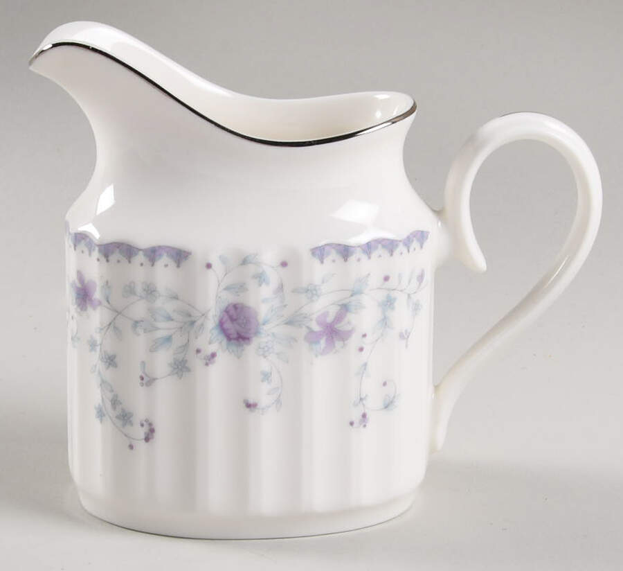 Sonata Creamer by Mikasa-1