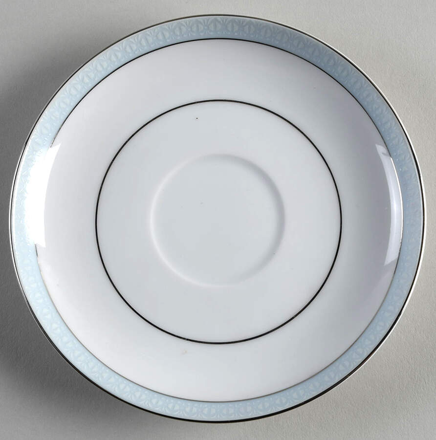 Sonnet Saucer by Mikasa-1