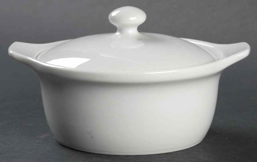 Sophisticate White Individual Casserole & Lid by Mikasa-1