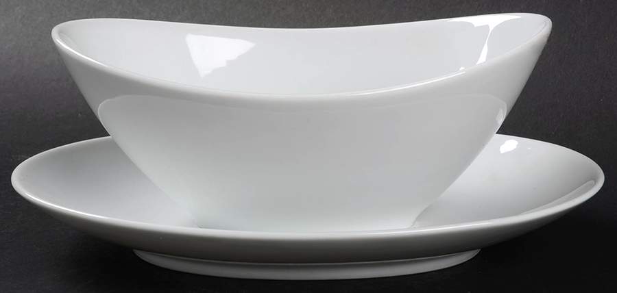 Sophisticate White Gravy Boat with Attached Underplate by Mikasa-1