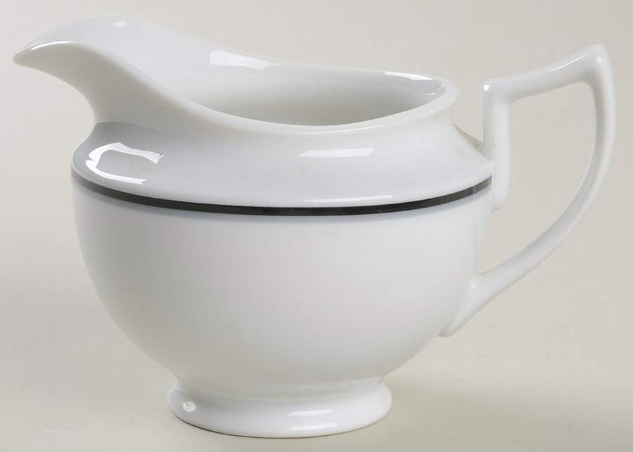 Sorbonne Creamer by Mikasa-1