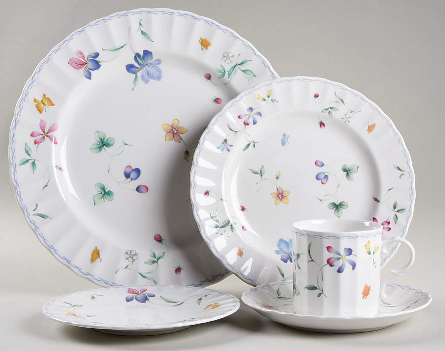 Sorrento 5 Piece Place Setting by Mikasa-1