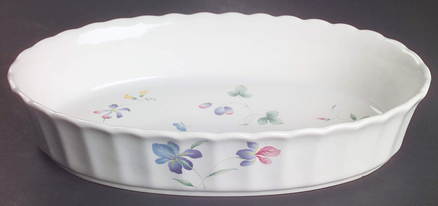 Sorrento 10" Oval Baker by Mikasa-1