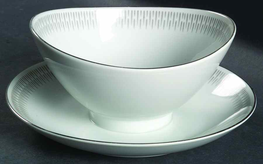 Spectrum Gravy Boat with Attached Underplate by Mikasa-1