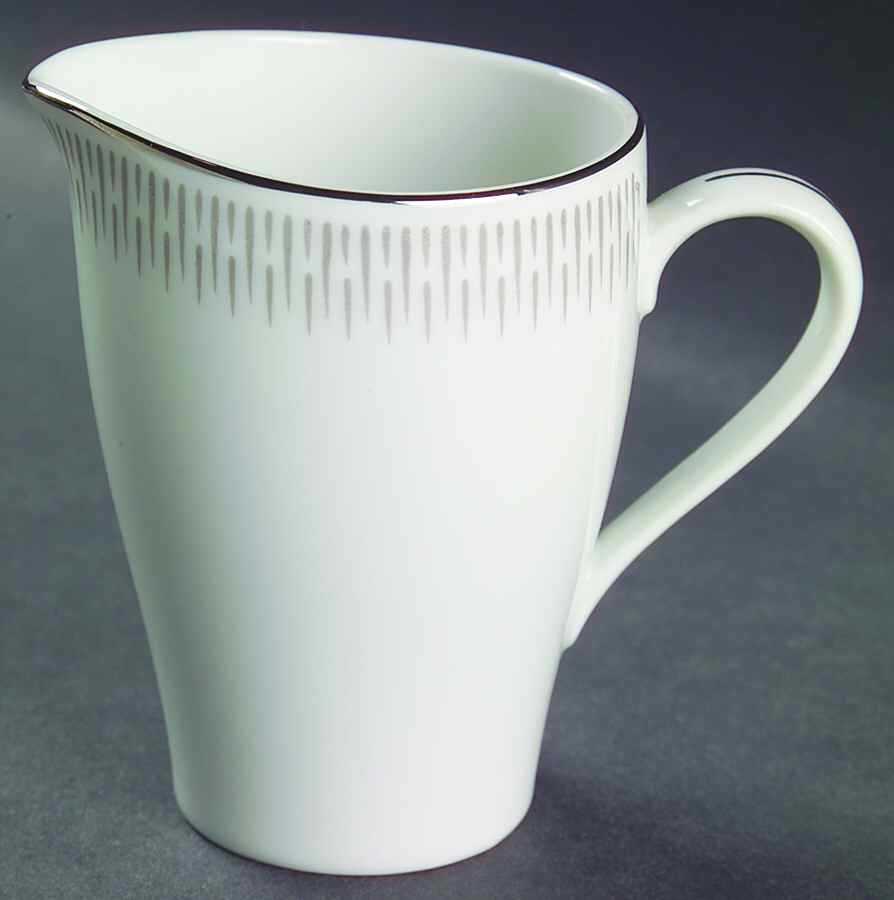 Spectrum Creamer by Mikasa-1