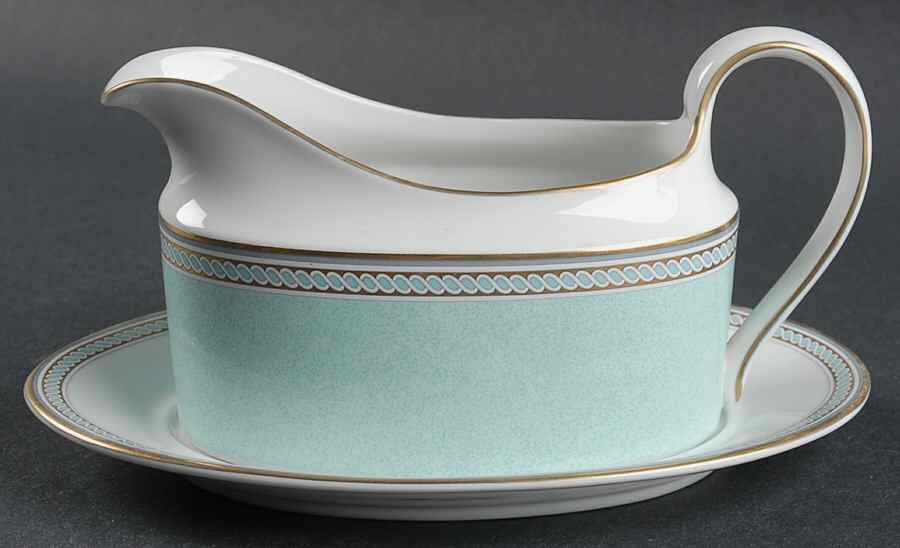 Spindle Green Gravy Boat & Underplate by Mikasa-1