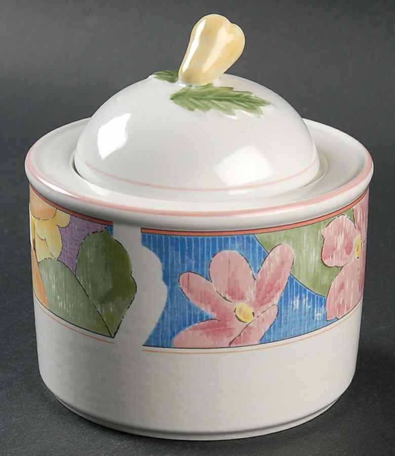 Splendrous Sugar Bowl & Lid by Mikasa-1