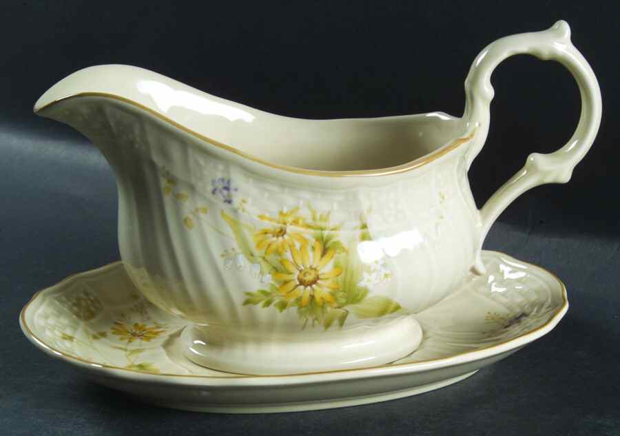 Spring Meadow Gravy Boat & Underplate by Mikasa-1