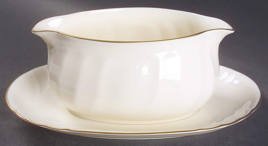Spun Silk Gravy Boat & Underplate by Mikasa-1