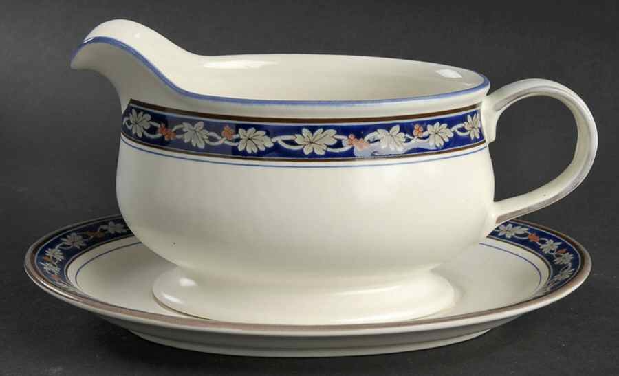 Spring Vine Gravy Boat & Underplate by Mikasa-1