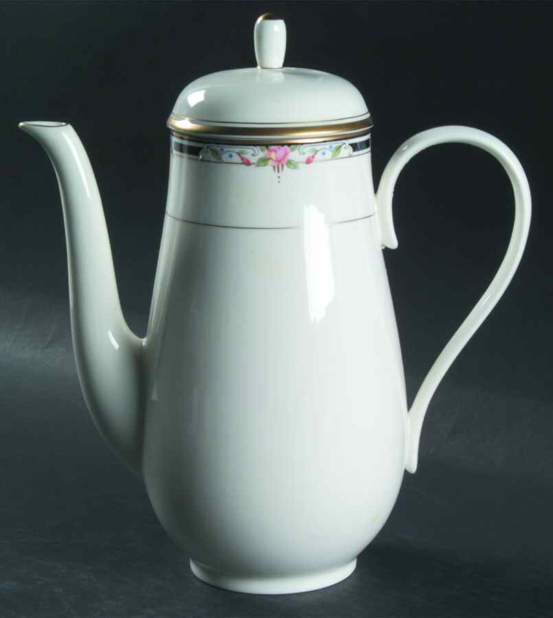 Stanford Coffee Pot & Lid by Mikasa-1