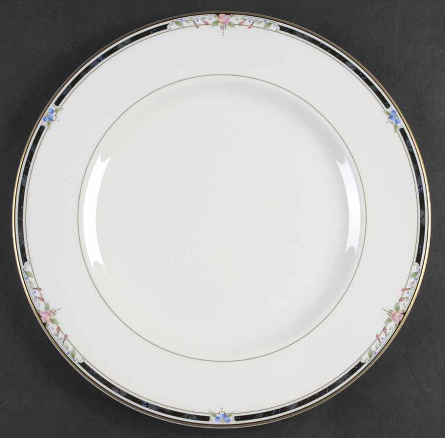 Stanford 12" Chop Plate (Round Platter) by Mikasa-1