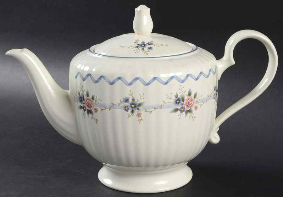 Stratford Blue Teapot & Lid by Mikasa-1
