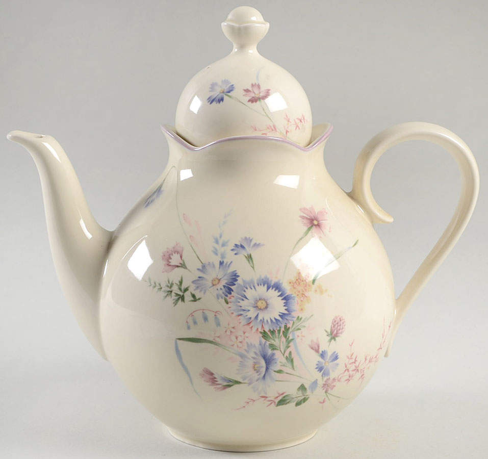 Stephanie Coffee Pot & Lid by Mikasa-1