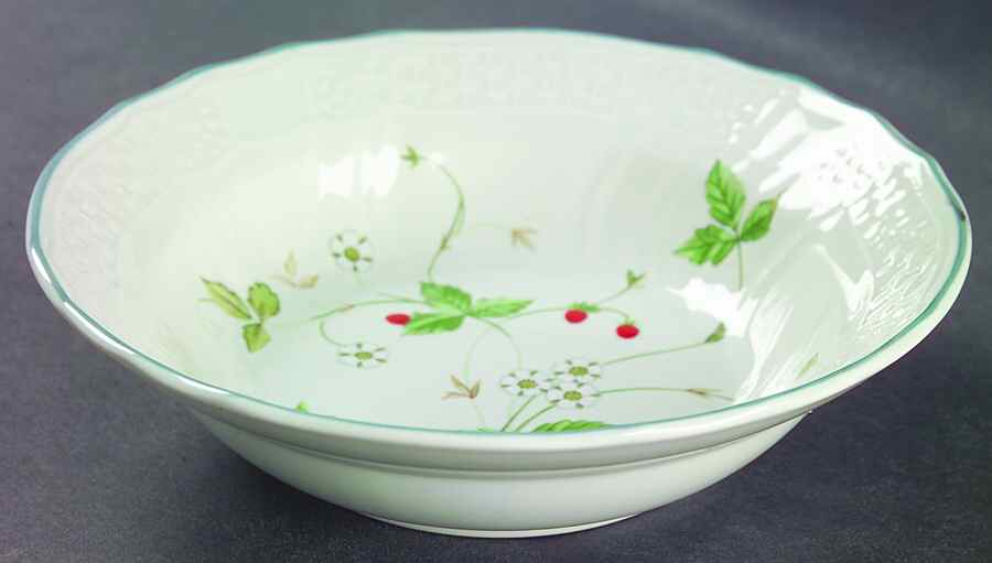 Strawberry Fair Fruit/Dessert (Sauce) Bowl by Mikasa-1