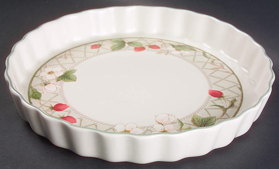 Strawberry Fair 10" Quiche by Mikasa-1