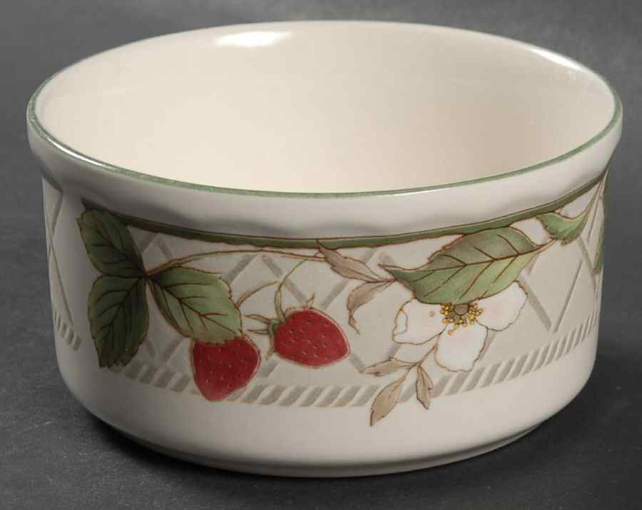 Strawberry Fair Individual Souffle by Mikasa-1