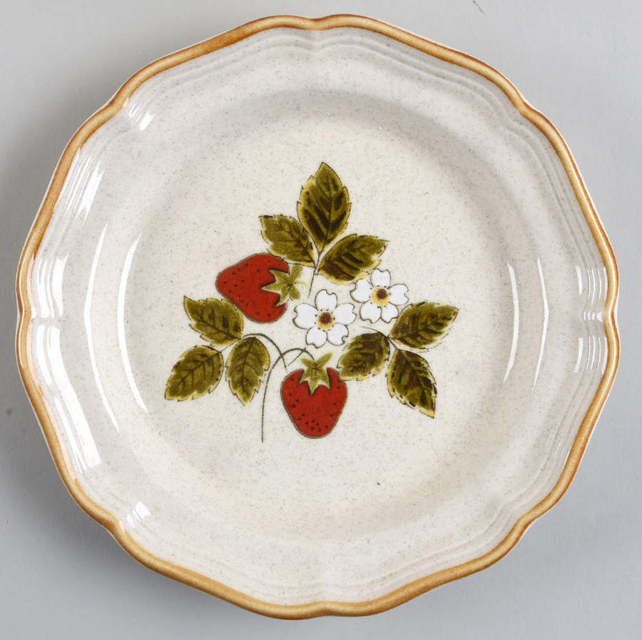 Strawberry Festival Salad Plate by Mikasa-1