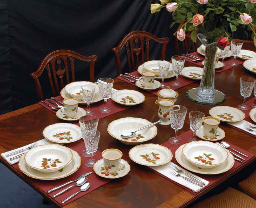 Strawberry Festival 45 Piece Estate Set by Mikasa-1