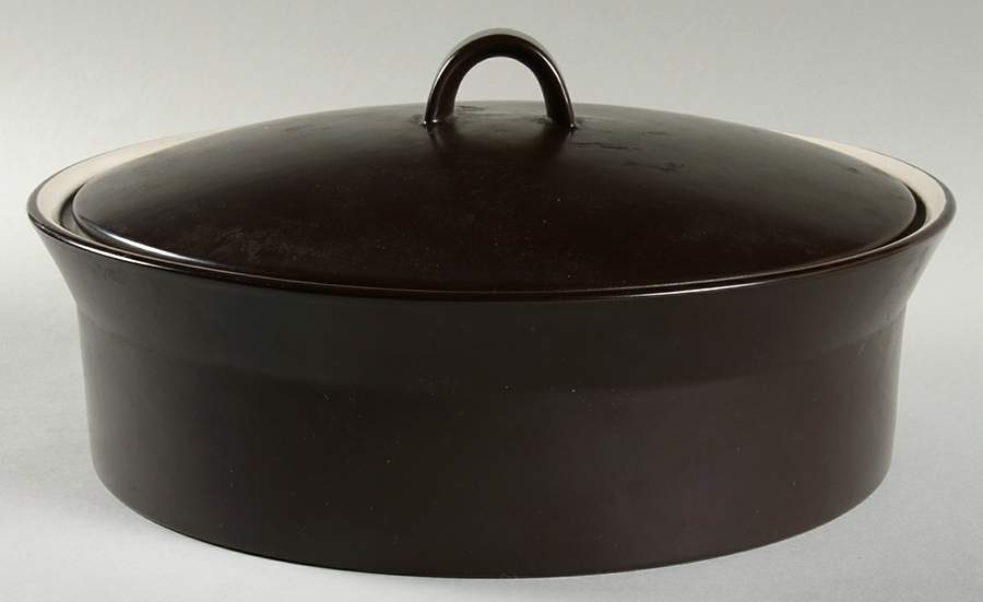 Stusepia 2 Qt Round Covered Casserole by Mikasa-1