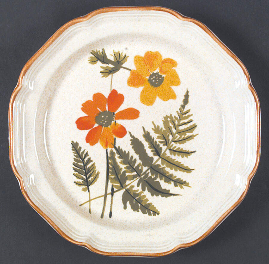 Summer Garden Dinner Plate by Mikasa-1