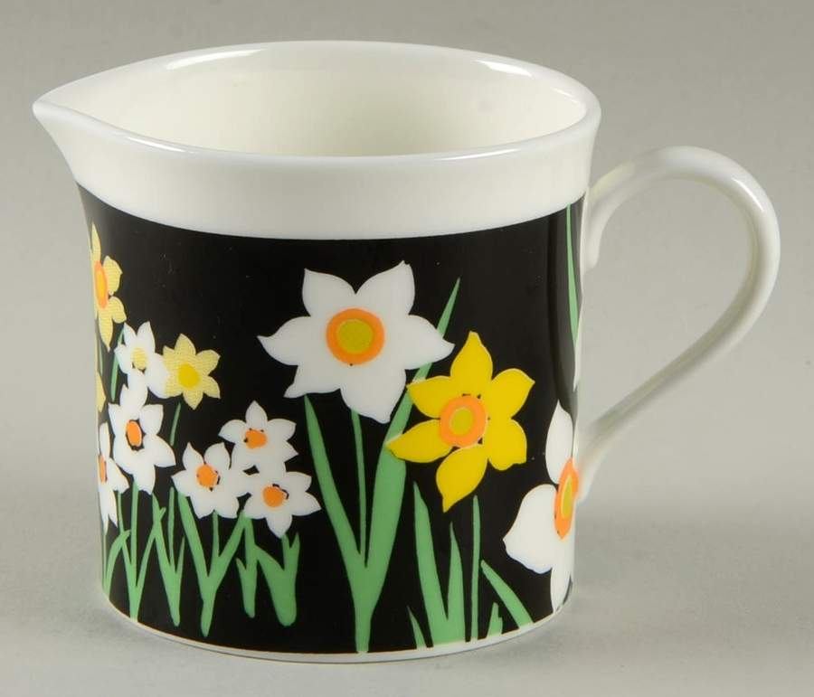 Summer Night Mini Creamer by Mikasa-1