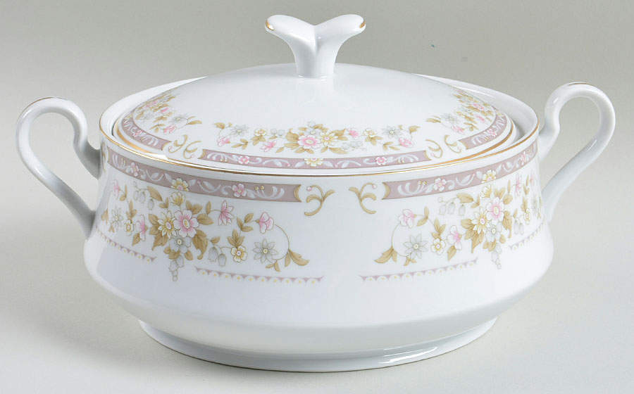 Surrey Oval Covered Vegetable by Mikasa-1
