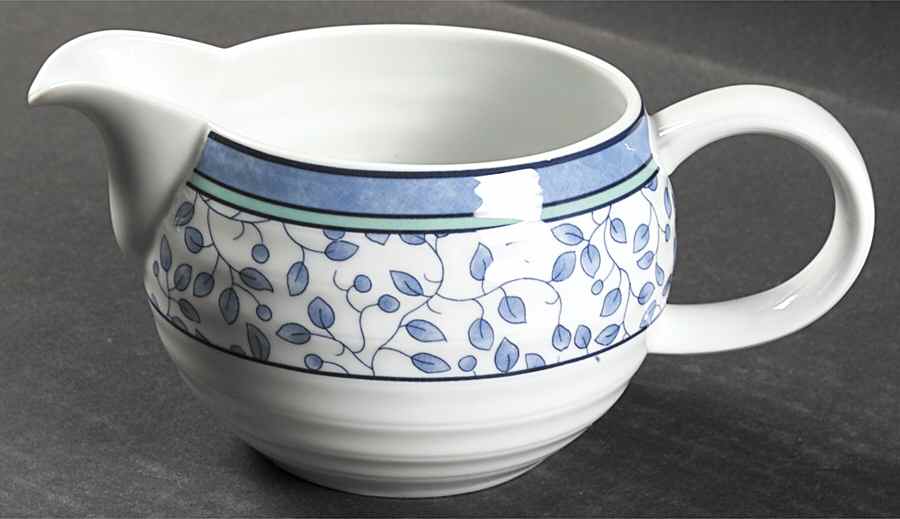 Susanne Gravy Boat by Mikasa-1