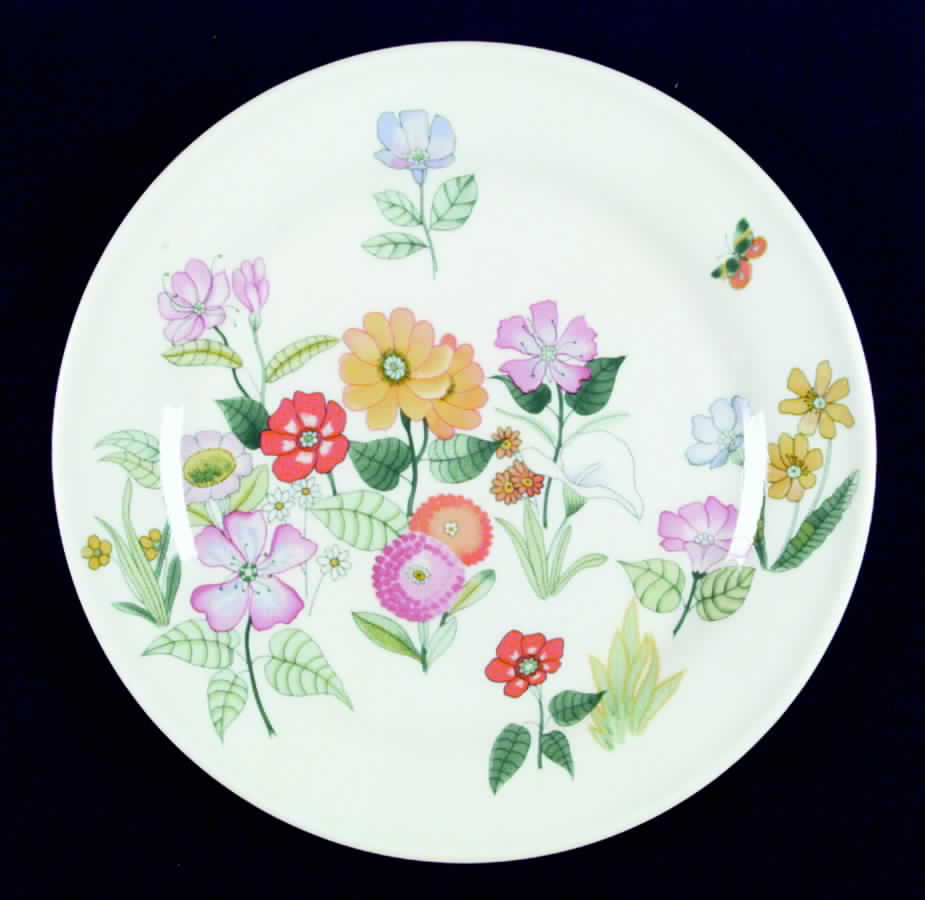 Sun Shower Dinner Plate by Mikasa-1
