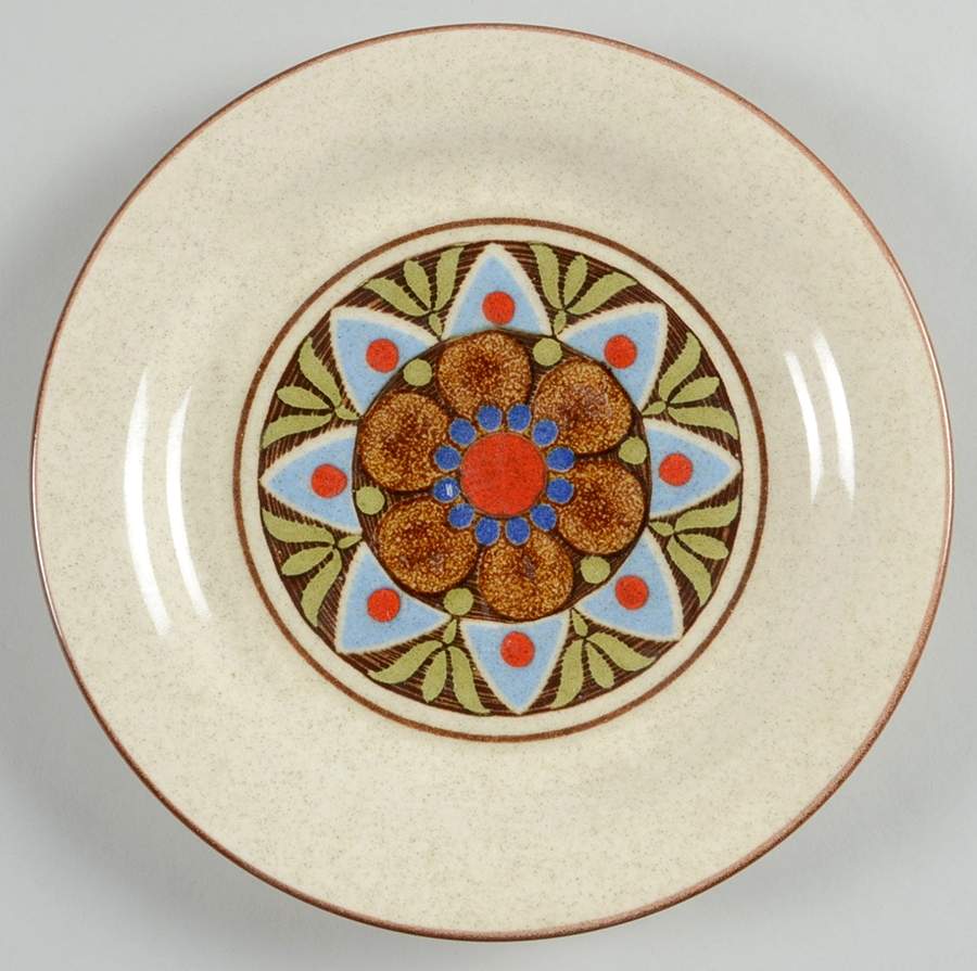 Super Star Salad Plate by Mikasa-1