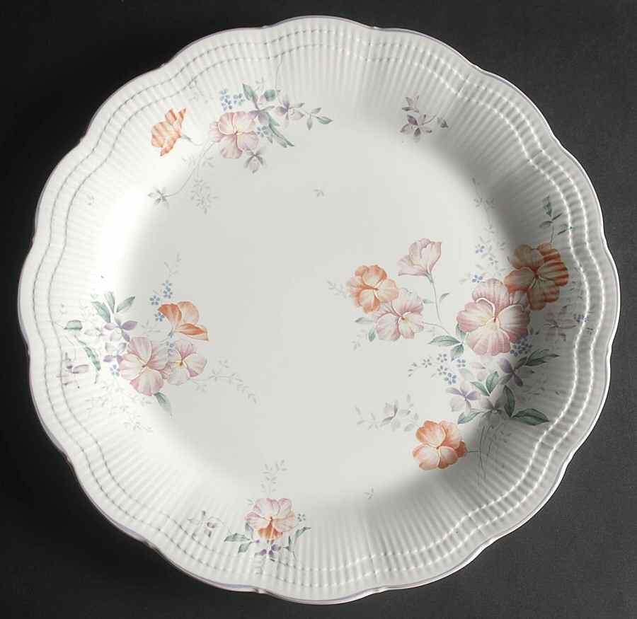 Suzanne 12" Chop Plate (Round Platter) by Mikasa-1