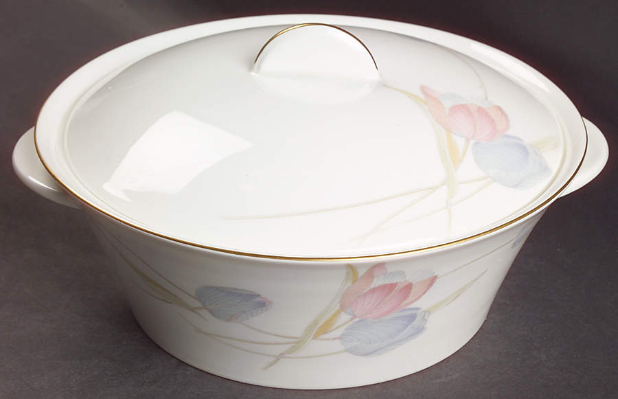 Swiss Garden 1.5 Qt Round Covered Casserole by Mikasa-1