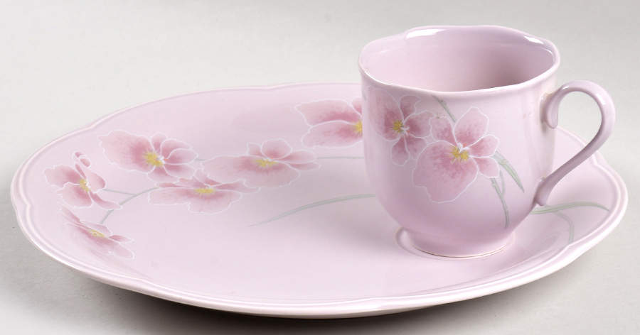 Sweet Leilani Snack Plate & Cup Set by Mikasa-1