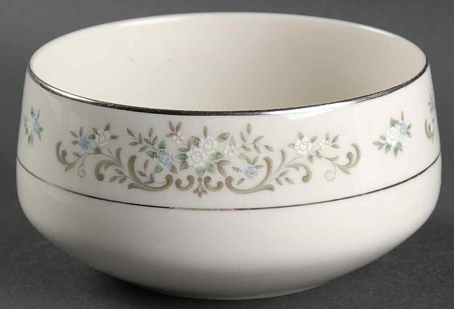 Sweet Song Gravy Boat by Mikasa-1