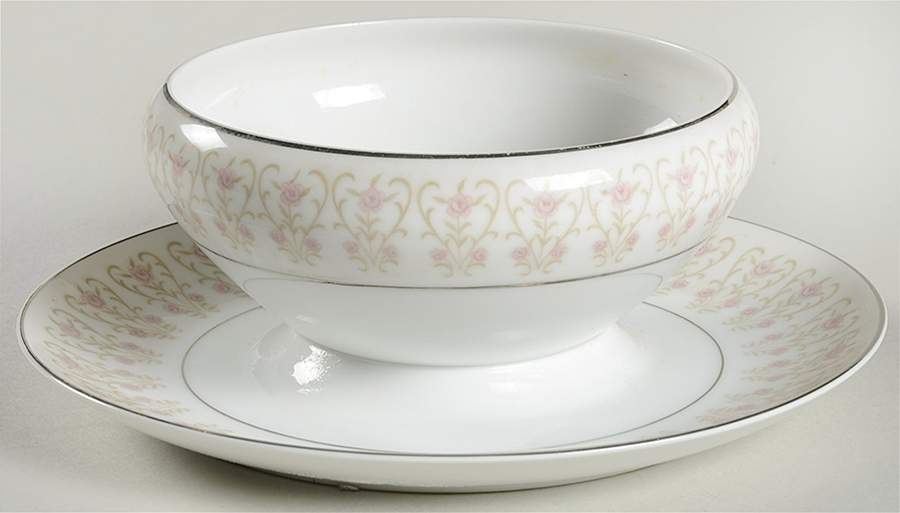 Sweet Sue Gravy Boat with Attached Underplate by Mikasa-1
