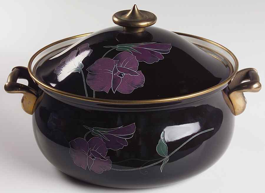 Tango 5 Quart Metal Covered Casserole by Mikasa-1