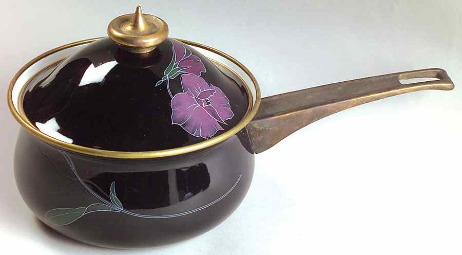 Tango 1.5 Quart Metal Covered Saucepan by Mikasa-1