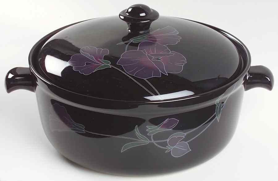 Tango 2.5 Qt Round Covered Casserole by Mikasa-1