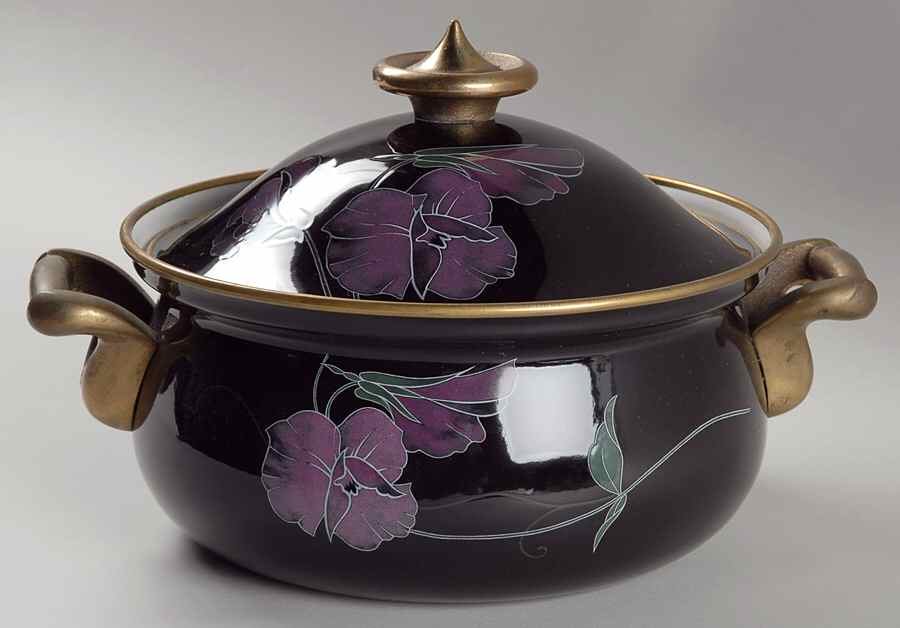 Tango 3 Quart Metal Covered Casserole by Mikasa-1