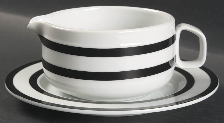 Tangent Black Gravy Boat & Underplate by Mikasa-1