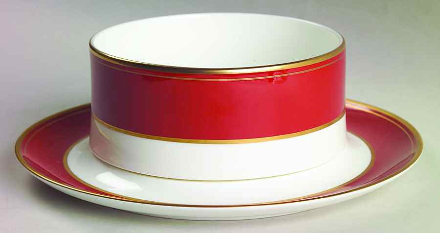 Tawny Port Gravy Boat & Underplate by Mikasa-1