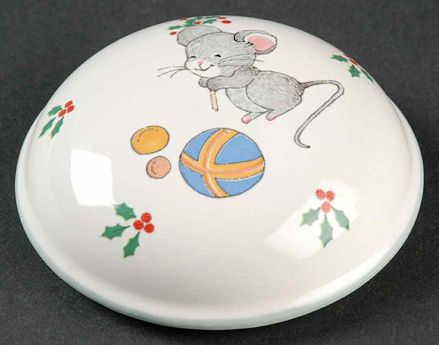 Teddy's Christmas Lid for 3" Round Box by Mikasa-1