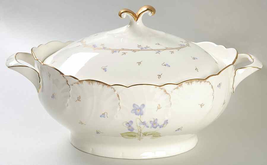 Tender Violets 2 Quart Oval Covered Casserole by Mikasa-1