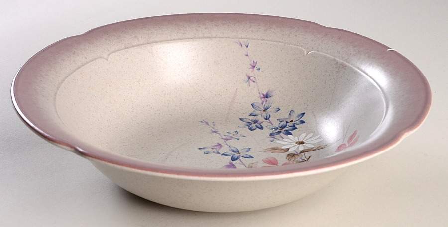 Three Daisies 10" Round Vegetable Bowl by Mikasa-1