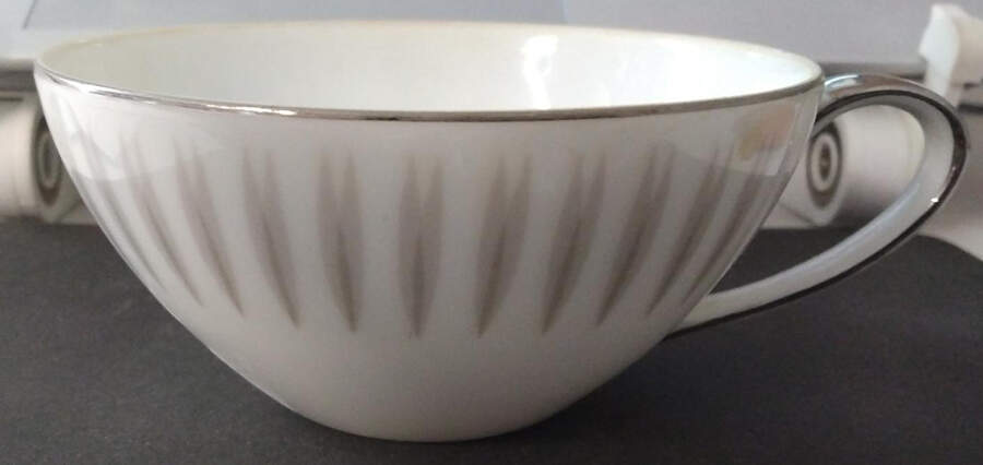 Theme Flat Cup by Mikasa-1