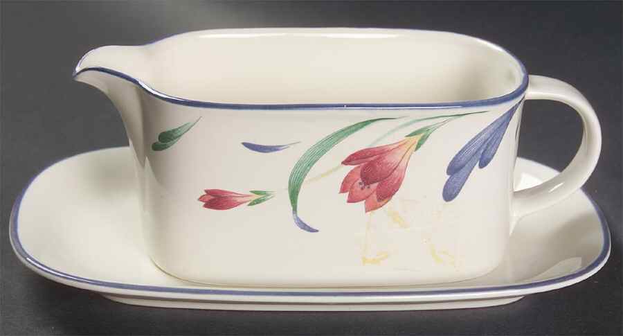 Tiptoe Gravy Boat & Underplate (Relish/Butter) by Mikasa-1