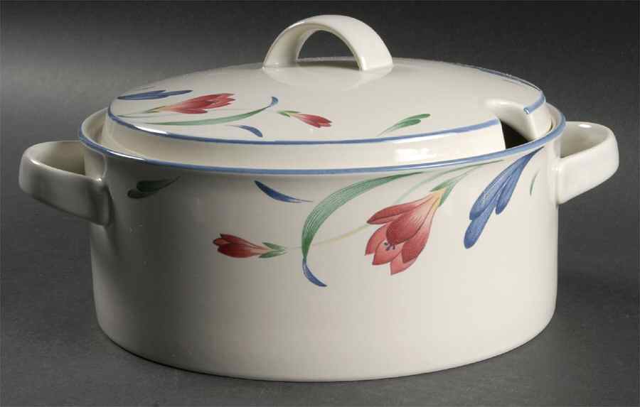 Tiptoe Tureen &  Lid by Mikasa-1