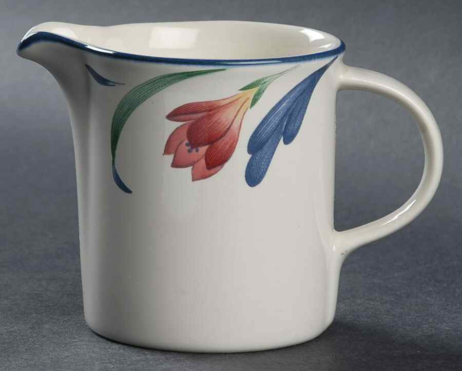 Tiptoe Creamer by Mikasa-1